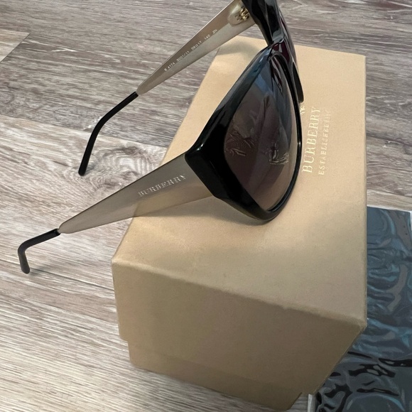 Burberry Cat Eye Sunglasses - Picture 2 of 4